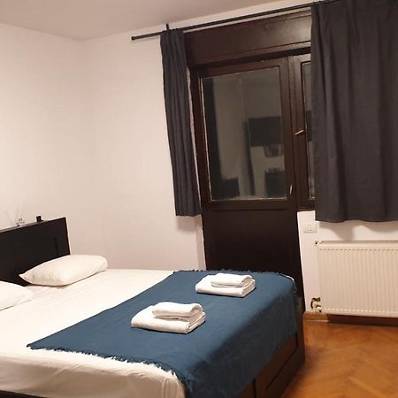 Old Town Bliss Apartment Bucureşti Ngoại thất bức ảnh