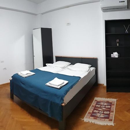Old Town Bliss Apartment Bucureşti Ngoại thất bức ảnh