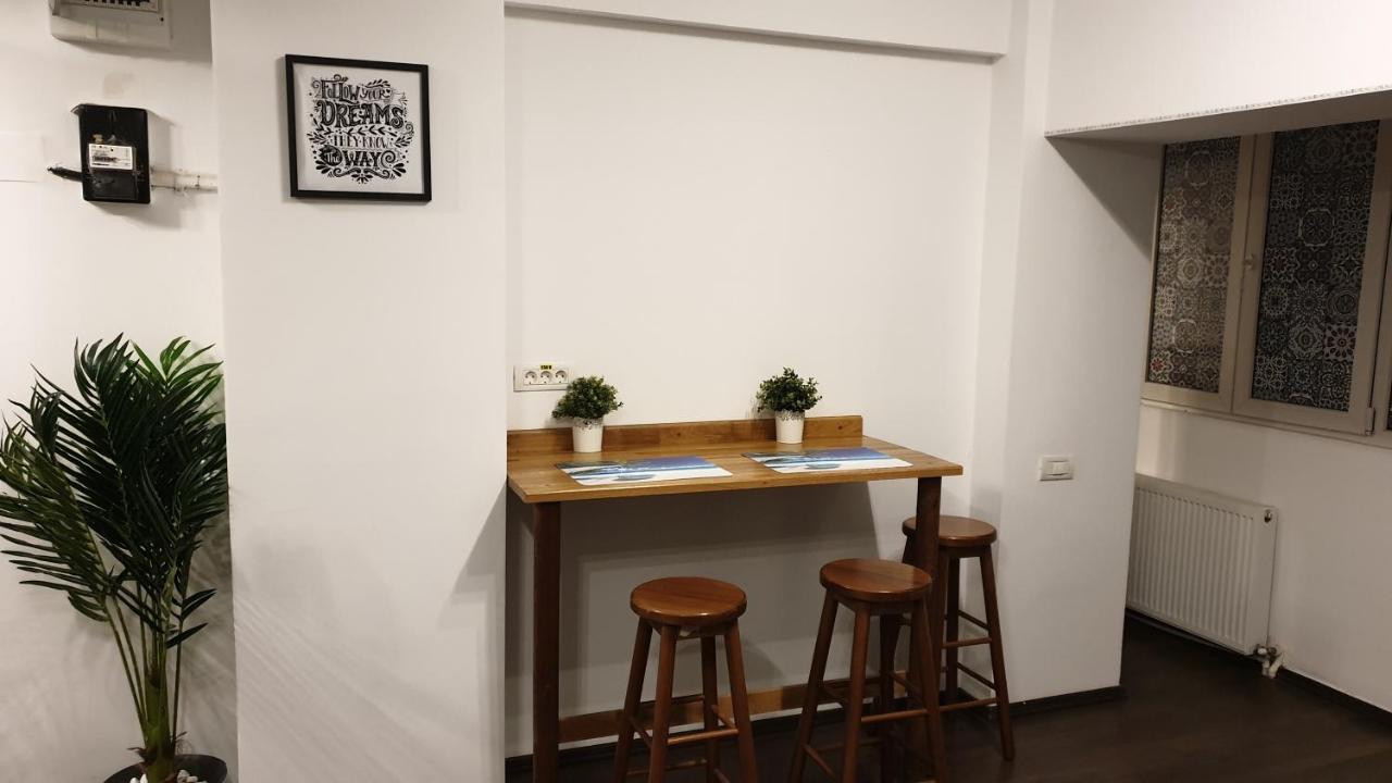 Old Town Bliss Apartment Bucureşti Ngoại thất bức ảnh