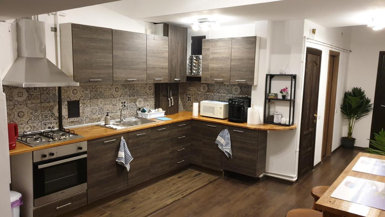 Old Town Bliss Apartment Bucureşti Ngoại thất bức ảnh